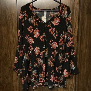 Honeyme Women’s Large NWT Black Tunic Top